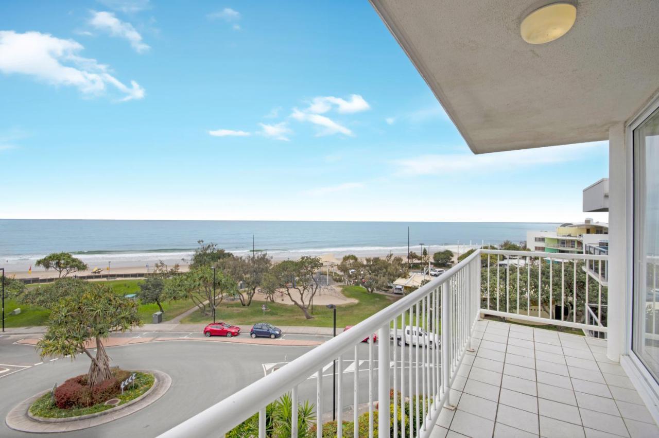 Capeview Apartments - Right On Kings Beach Caloundra Exterior photo
